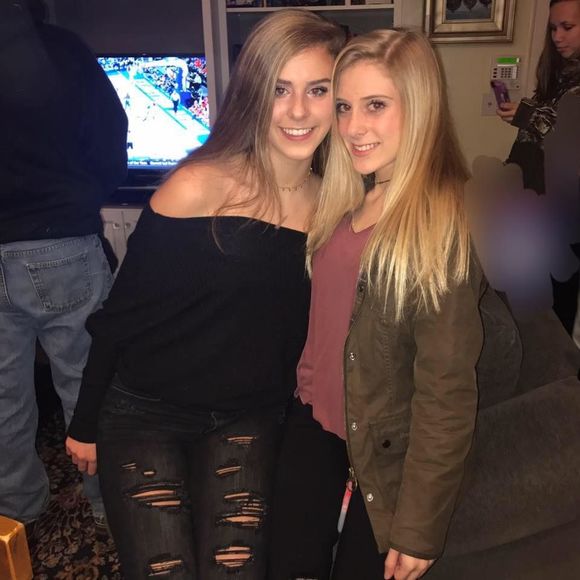 Meet your Posher, Mary caroline - Picture 1 of 1